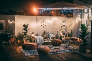 Tips for Creating a Cozy and Inviting Outdoor Living Space